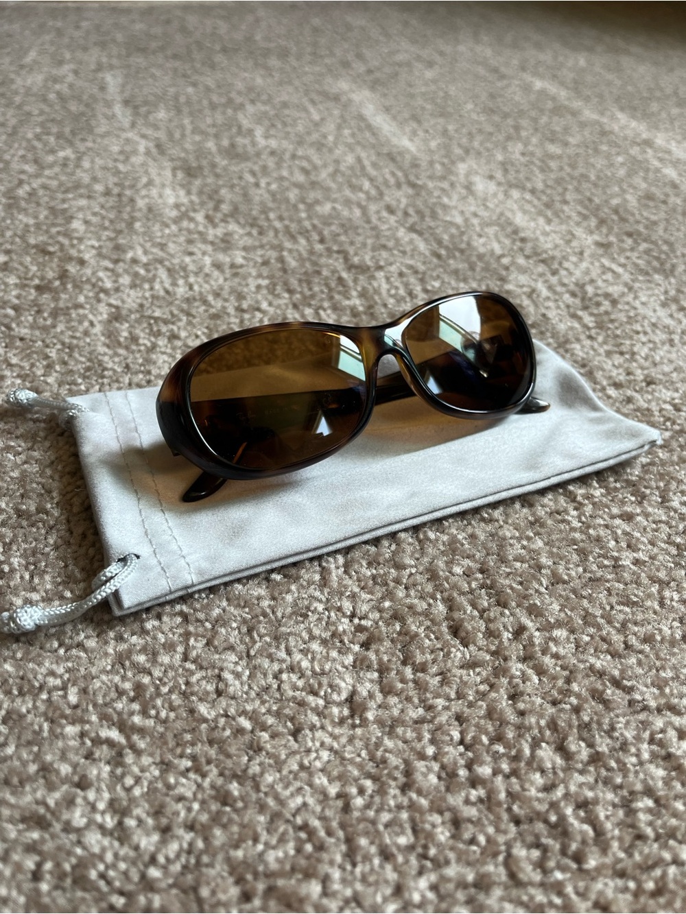 VTG 00’s / Y2K Ray-Ban Tortoise Shell Sunglasse